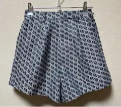 Item thumbnail for item 25bee6e3-110f-4fbf-8ca0-d65fda20a503