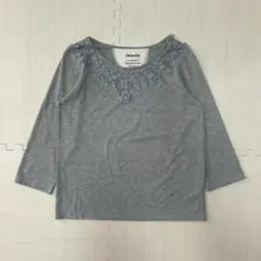 innoce 長袖カットソー グレー 花柄レース クルーネック LLサイズのサムネイル