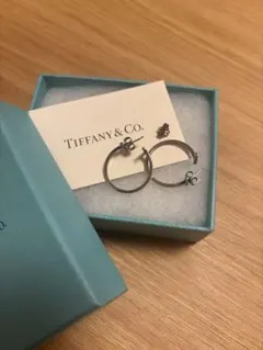 き*く様 Tiffany & Co. シルバー スマイルピアス | Mercari