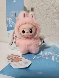 POP MART PIN FOR LOVE イニシャル U