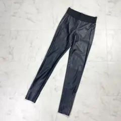アロヨガ エアリフト レギンス グレー系 xs - メルカリ