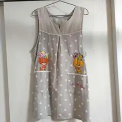 ルルロロ　エプロン　保育士