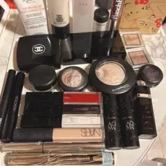 24時間限定値下げ‼️コスメ(デパコス)25点＋サンプル15点おまけ付き