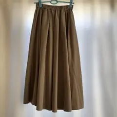 ミラオーウェン　未使用ベージュ　ロングスカート