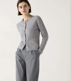 UNIQLO ケーブルクルーネックカーディガン グレー