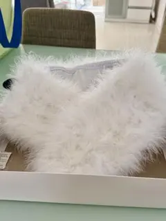 ホワイトフェザーショール