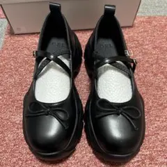 厚底クロスストラップリボンシューズ
