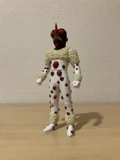 怪獣 ウルトラマン ソフビ カスタム リペイント 『ナックル』