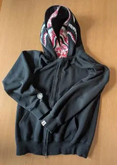 A BATHING APE シャークパーカー　ピンクのサムネイル