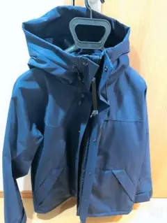 DESCENTE　マウンテンパーカーのサムネイル