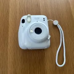なすびび様専用　美品　instax mini 11 ホワイト