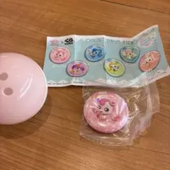 【新品未開封】くら寿司 キャッチ！ティニピン ハチュピン オーロラ缶バッジ