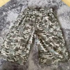 UNIQLO 迷彩柄 XL ハーフパンツ