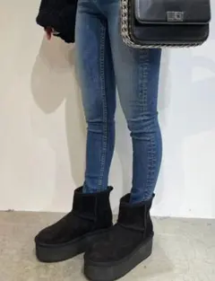 GYDA プラットフォームフェイクムートンブーツ