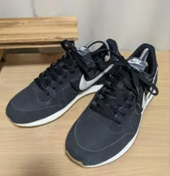 ナイキ　インターナショナリスト　ブラック　サイズ24.5cm