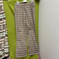 バーバリーチェック柄スリムフィットカジュアルパンツ　 Mサイズ
