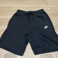 【新品未使用】NIKE ブラック ショートパンツ 膝丈　メンズS