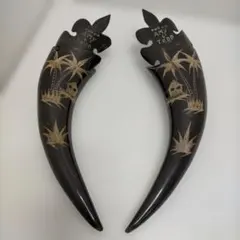 ヴィンテージ】タイ製 水牛の角 彫刻 置物 ペア（2本セット）木製台座 