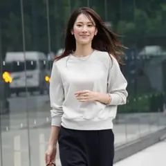 ヴィリーナ　VIRINA シャイニースウェット　ホワイト