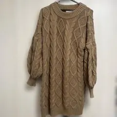 フーズフーチコ　ケーブルニットワンピース　キャメル