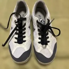 送料込みコンバース　体育館シューズ　converse 24センチのサムネイル