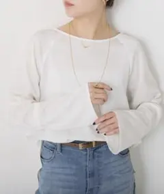 タグ付きCOLLAGE GALLARDAGALANTE 袖フレアサテンTブラウス