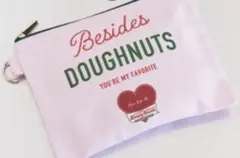 Krispy Kreme Doughnuts herlipto フラットポーチのサムネイル