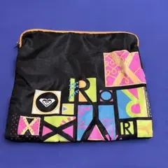 【非売品】ROXY グラフィックポーチのサムネイル