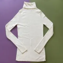 【ユニクロ】アイボリー タートルネック M リブ ニット 毛100 ウール 長袖