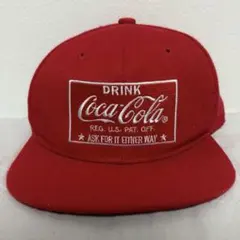 Coca-Cola ロゴ刺繍 キャップ レッド