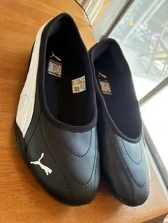 PUMA スニーカー　ブラック 24cmのサムネイル