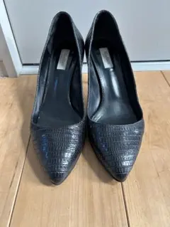 MaxMara 黒エナメル クロコダイル風 ハイヒール