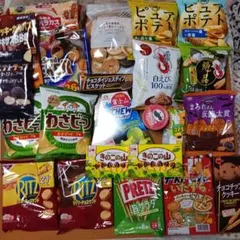 【お買い得】富士山BOXハイチュウ(レア)カルビーわさビーフ他お菓子セットのサムネイル