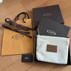 TOD'S タッセル キーホルダー レザー ベージュ 美品 箱付き - メルカリ
