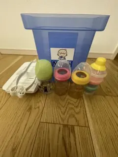 ミルトン消毒ケース、哺乳瓶、ミルカーセット