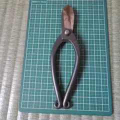 越後鍛冶職人が作った日立銀紙３号池坊鋏6本セット 越後鍛冶職人が作ったステン日立銀紙3号池坊鋏 - メルカリ