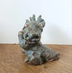 陶器製 玉をもつ龍の置物のサムネイル