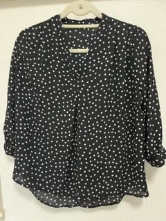 水玉模様の五分袖シャツ