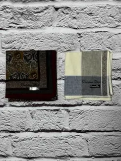 美品　クリスチャン・ディオール　ハンカチ2枚セット　ｗ1526-0122-③-⑤