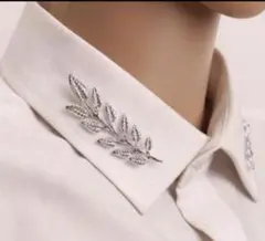 シルバー　葉　リーフ　　デザインブローチ 2個セット