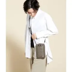 ラバガジェリー　オリーブグリーン スマホショルダーバッグのサムネイル