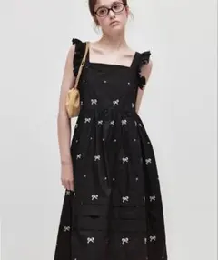 Bibiy B.FLOWER DRESS お花　黒　フラワードレス　ブラック Bibiy B.FLOWER DRESS お花 黒 フラワードレス ブラック - メルカリ