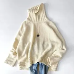 美品⁑ギャルリーヴィー　ファインウールタートルネックニットプルオーバー　ホワイト