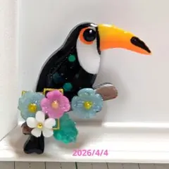 オニオオハシ　レジンヘアゴム　花　葉っぱ オニオオハシ レジンヘアゴム 花 葉っぱ - メルカリ