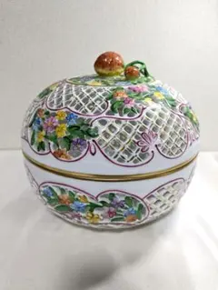 Item thumbnail for item d5a20b9c-3b43-465f-b6c5-ffd3ce7ad0cc