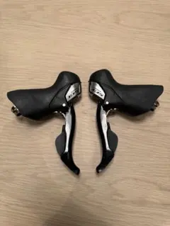 【シマノ】ST-5700【中古】STI・2×10速・アジャストシム付 Amazon | シマノ ST-5700 ブラック 右レバーのみ 10S ST5700R | シマノ