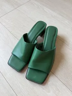 XL 新品　スクエアトゥ ミュール グリーンのサムネイル
