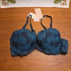 シャルレ 美意識ブラジャー D70 ネイビー - メルカリ