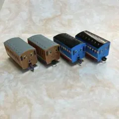 カプセルプラレール　トーマス　アニー　クララベル