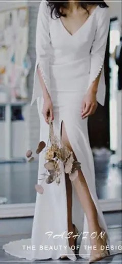 【値下げ！！】ウエディングドレス　(スレンダーライン)